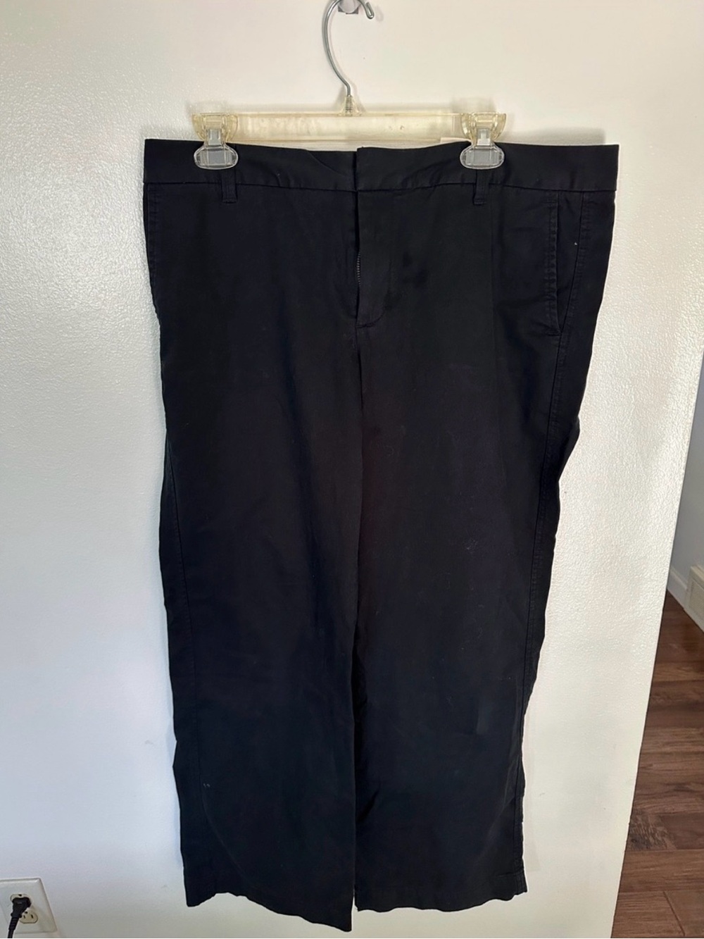 GAP Women’s Black Chinos - Straight Leg